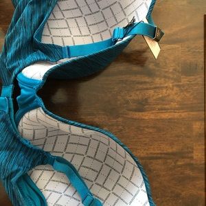 Victoria’s Secret 38 D Bra